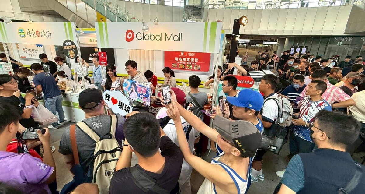 ▲樂天女孩嘎琳擔任Global Mall新左營車站鐵路便當節一日宣傳大使，吸迷無數。（圖/Global Mall新左營車站提供）