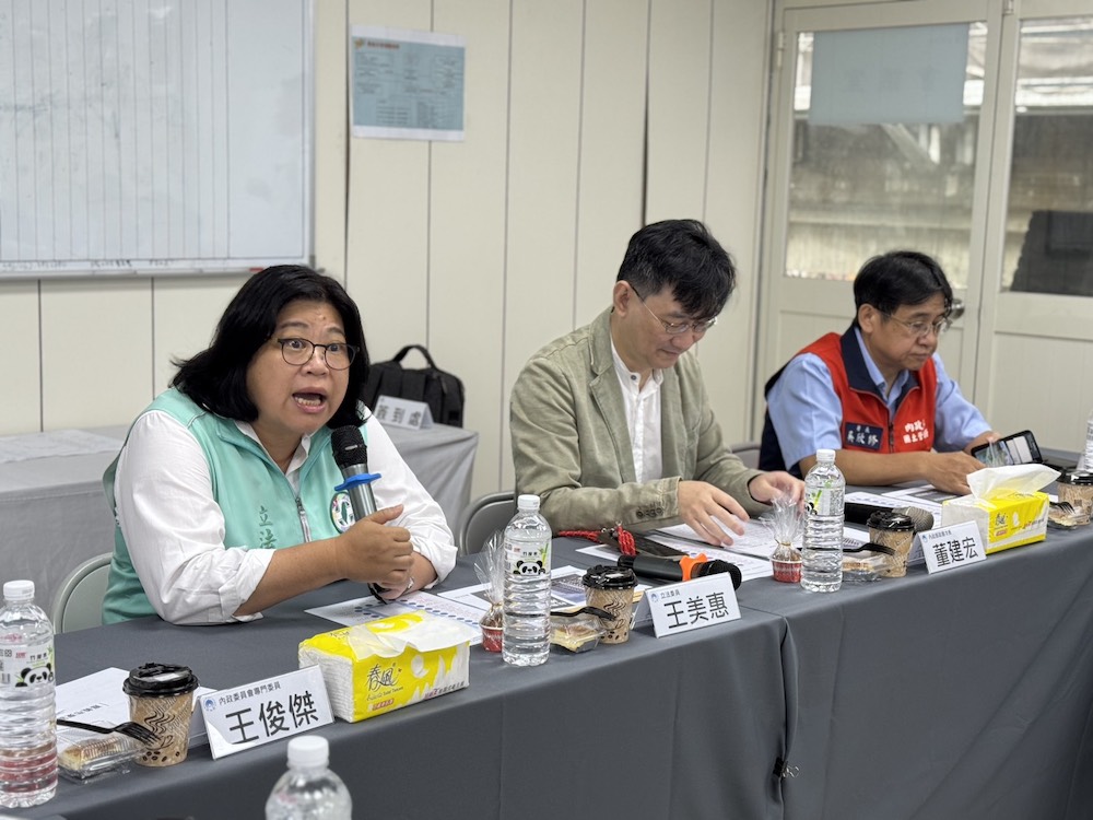 嘉義市區域立法委員王美惠率團前往嘉義市社會住宅進行實地考察，打造健康安全的居住空間。（圖/王美惠服務處提供）