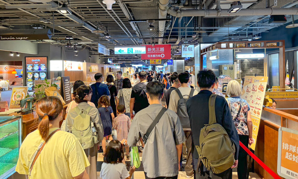 ▲父親節餐廳訂位滿滿滿！聚餐首選，就交給新光三越「APP美食地圖」搶先訂位，一鍵完成最方便。（圖/新光三越高雄左營店提供）