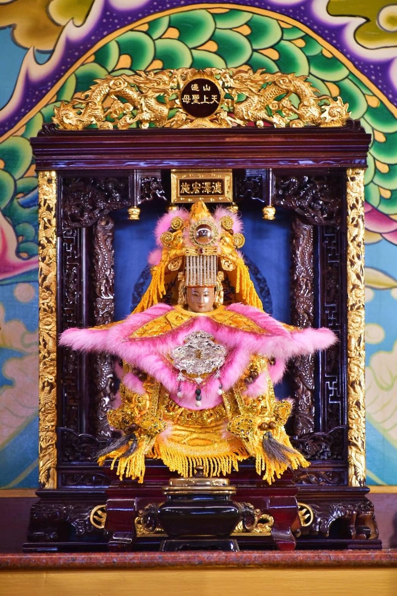 山邊媽精神是經過千萬人見證的宗教信仰。(影像自山邊媽FB社群網站)。