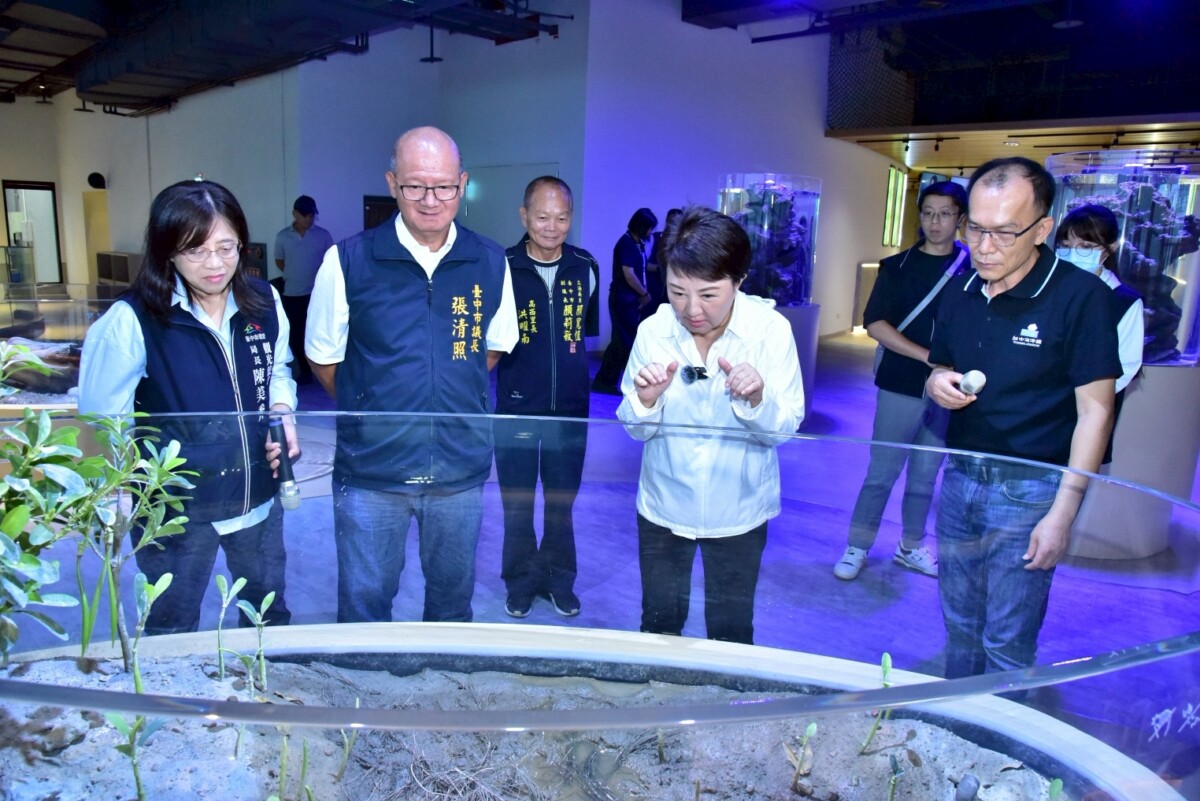 ▲市長盧秀燕與議長張清照視察台中海洋館。(圖/記者顏淑娟翻攝)