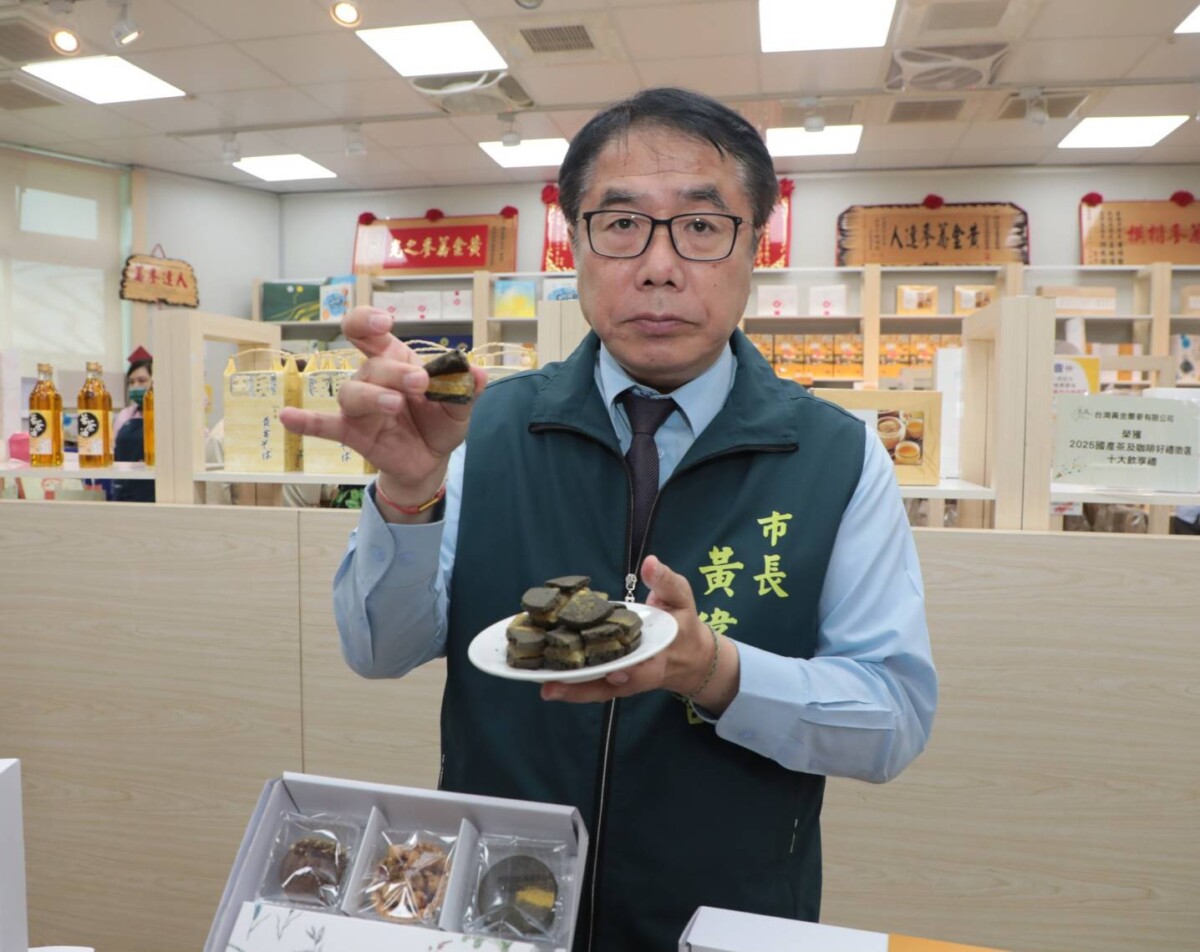 ▲黃偉哲市長歡迎大家選購優質的台南在地中秋禮盒。。（圖／記者陳彥霖翻攝）