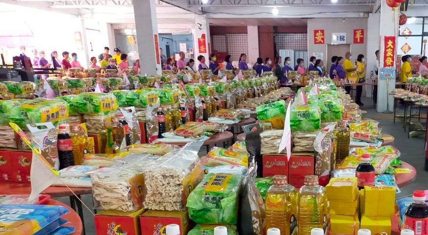 中元普度 東照山關帝廟1200份供品物資送暖千戶弱勢