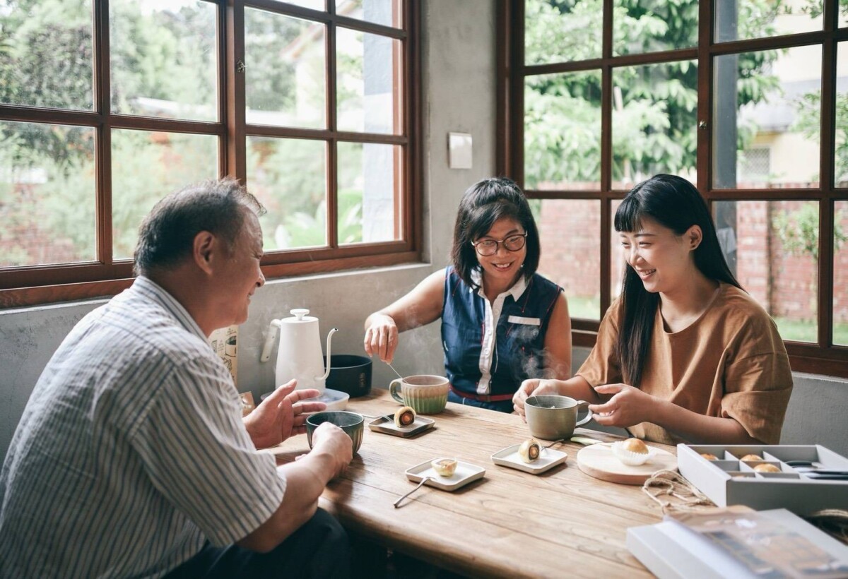 ▲出示市民虛擬卡《丘山茶》內用泡茶享95折優惠。(圖/中市府提供)