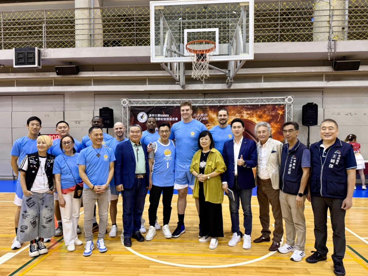 ▲「友善籃框在逢甲」邀請美國前 NCAA 一級籃球員獨臂球王Kevin Atlas 及多位國際球員來台，傳遞希望與平權。(圖/記者顏淑娟攝)