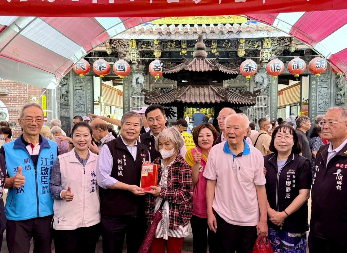 ▲台中樂成宮宏揚敬老文化「老吾老以及人之老」慶祝重陽節。(圖/記者顏淑娟攝)