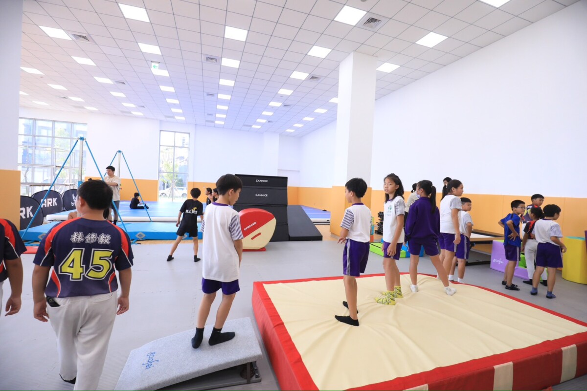 ▲一樓除親子館外，更打造全新概念的兒童極限運動館。(圖/記者顏淑娟翻攝)