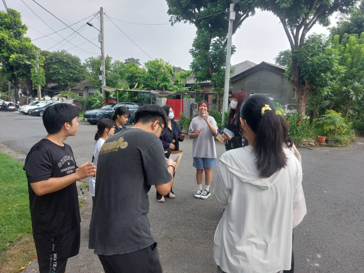 ▲樹德科技大學會展三甲同學體驗建業新村實境街遊。（圖/樹德科大會展系提供）