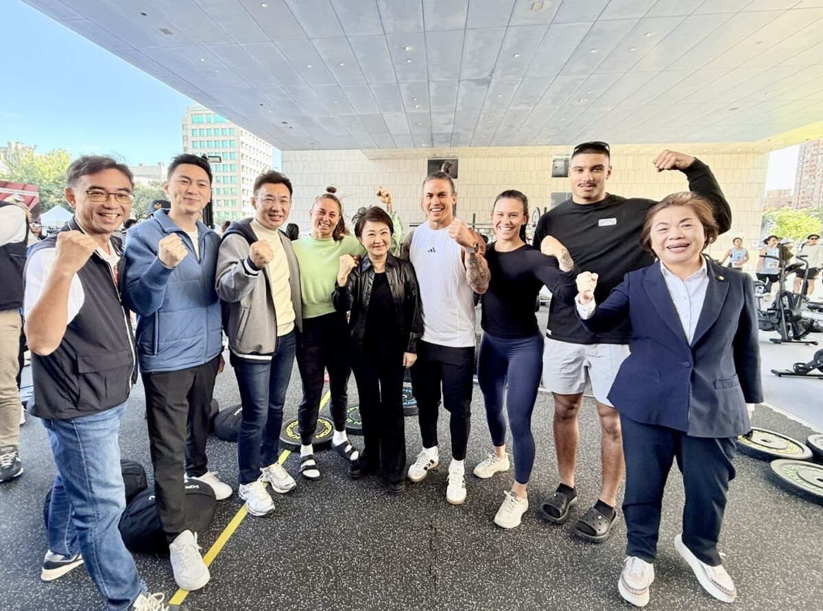 全球鋼鐵對決爭霸百萬獎金  盧秀燕親送「幸運物」力挺台中隊