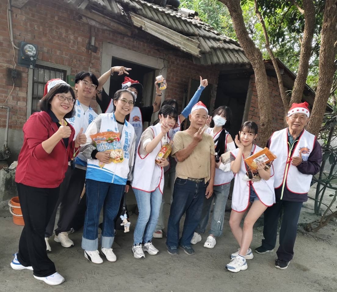 ▲知名實況主深入西螺埤頭社區做公益。（圖:埤頭社區發展協會提供）