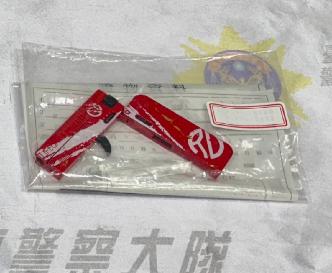 ▲薄型卡片盒改造手槍。（圖／記者陳彥霖翻攝）