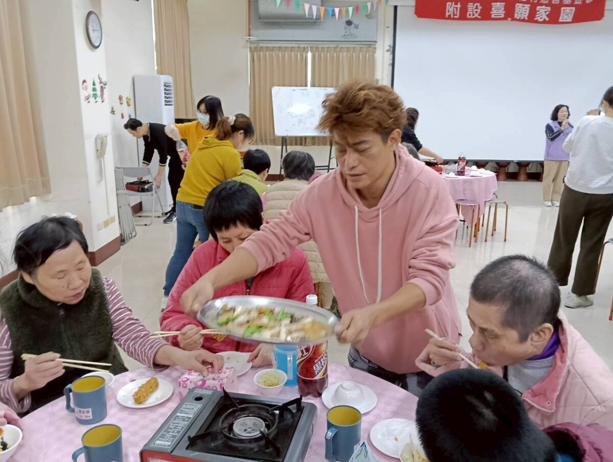 愛心不斷電　台中市經營者協會助喜願家園過暖年