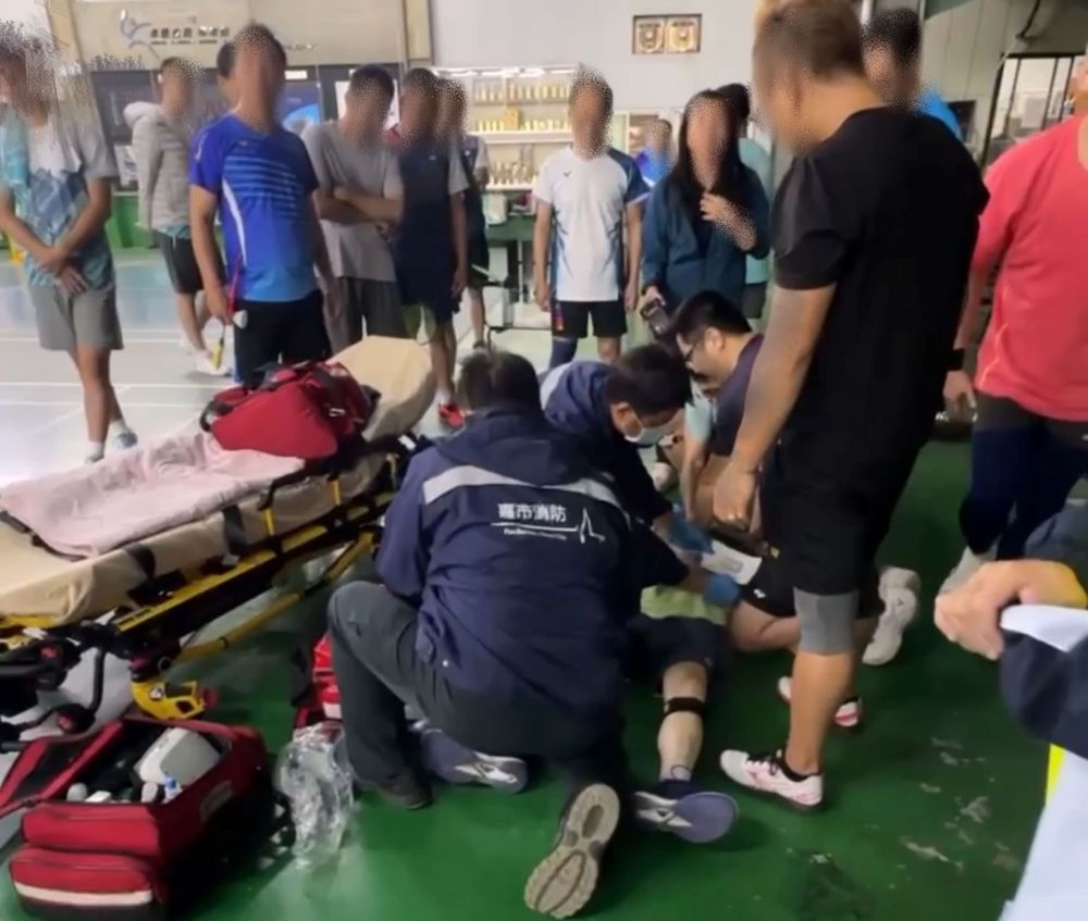 嘉義基督教醫院檢驗醫學科林志明組長與二名球友，合作用CPR心肺復甦術自鬼門關搶人。（圖/嘉基提供）