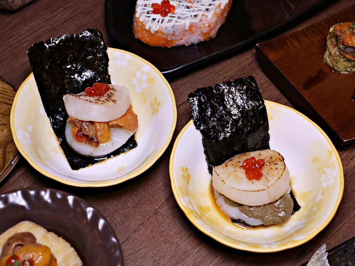 ▲干貝馬卡龍，是店內冷台料理的熱門品項之一。(圖/津居酒屋提供)