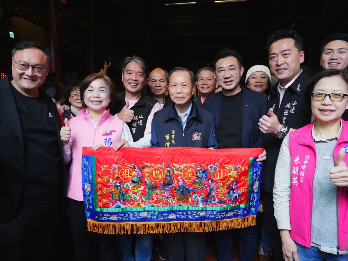 ▲萬和宮熱情迎接山邊媽祖宮蒞臨。(圖/記者顏淑娟翻攝)