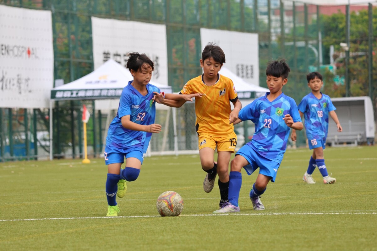 勝利聯賽南區賽激戰正酣 小球員展現足球熱情