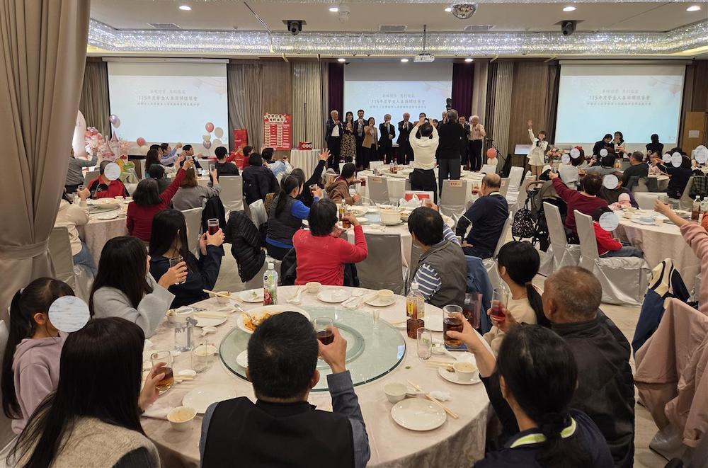 嘉義犯保提前為馨生人辦新春關懷餐會，共享佳餚，洋溢溫馨與祝福情誼。（圖/嘉義地檢署提供）