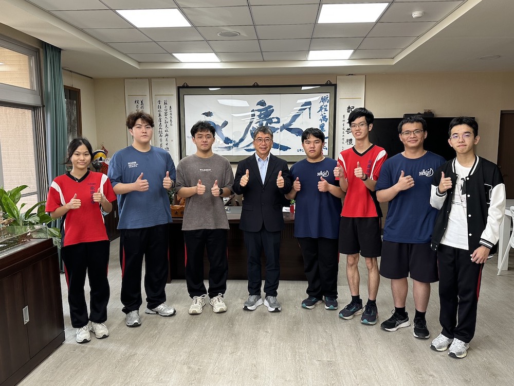 永慶高中學測成績亮眼 翁少宸、柯博鈞雙雙達到醫學系篩選標準 永慶高中學測成績亮眼 翁少宸、柯博鈞雙雙達到醫學系篩選標準