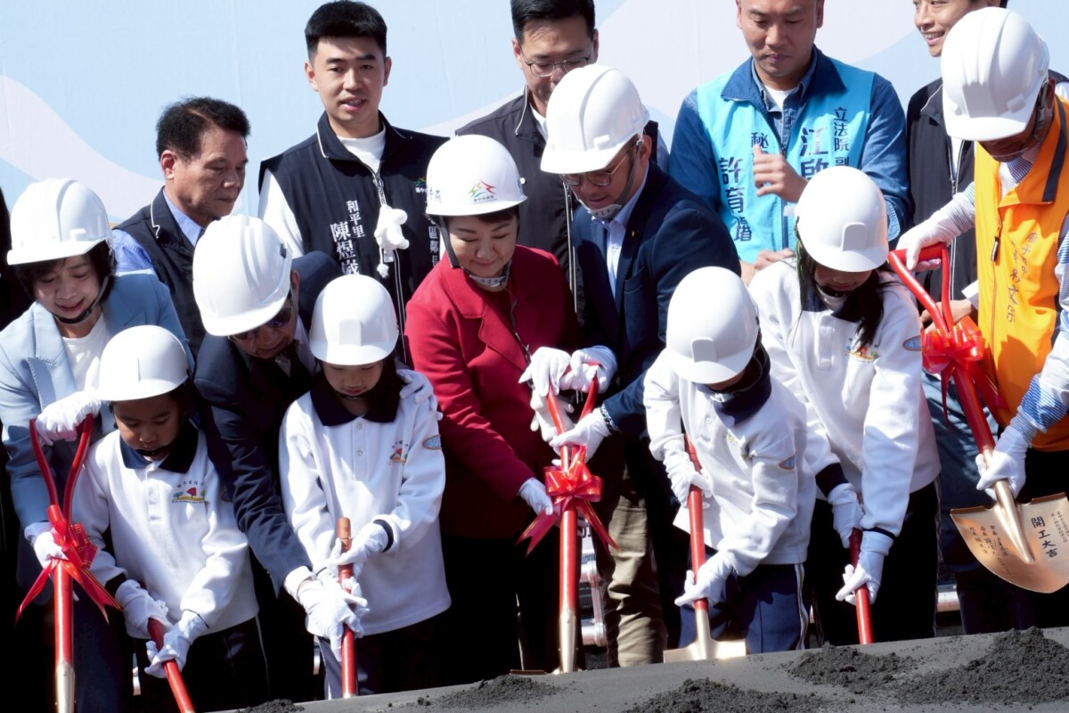 ▲廍子國中二期校舍動土典禮。(圖/中市府提供)
