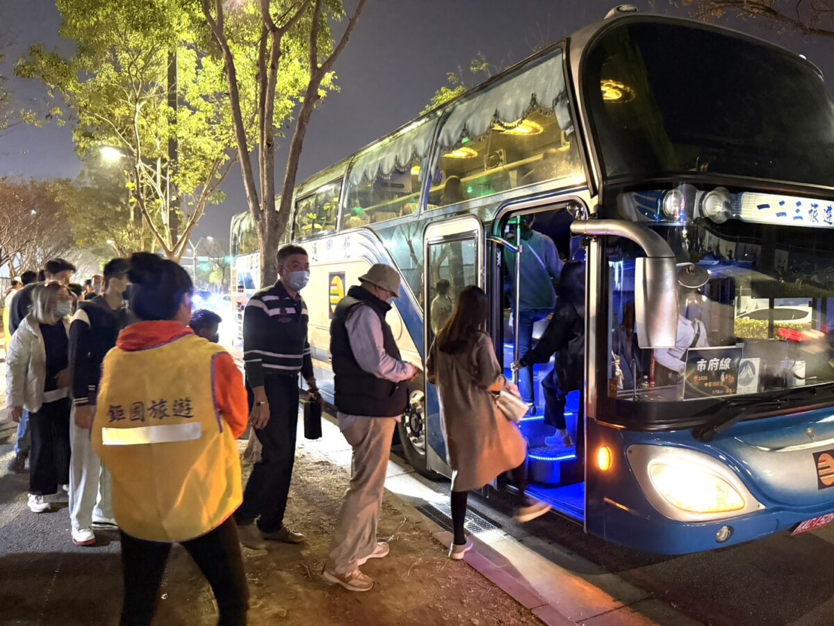 ▲中台灣燈會於水湳中央公園登場，歡迎民眾搭乘大眾運輸前往賞燈。(圖/中市府提供)
