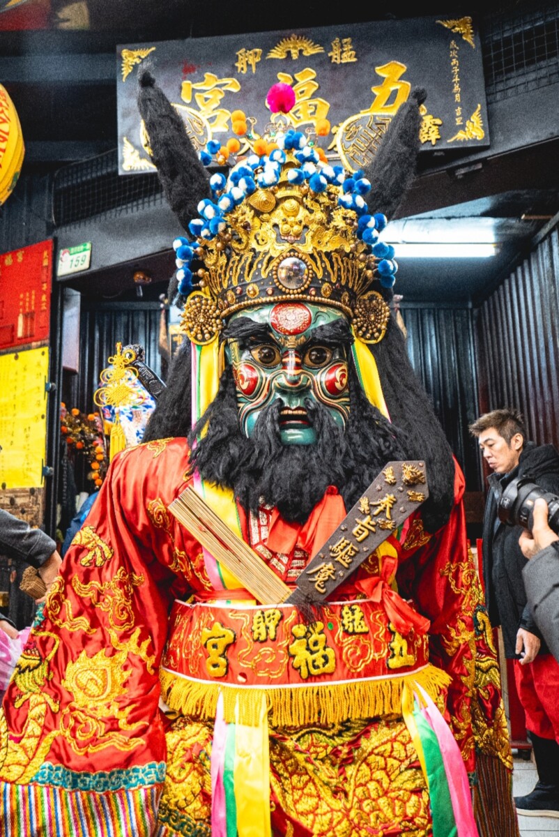 艋舺鍾馗廟神壇上供奉著威名赫赫的鍾馗爺神像。(影像由萬華五福宮提供)。
