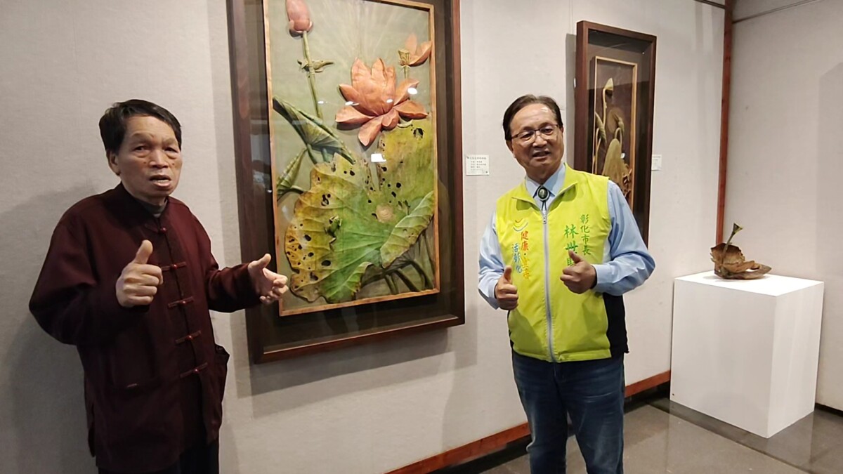 「花深忘卻來時路」黃媽慶木雕展　展出60年匠心