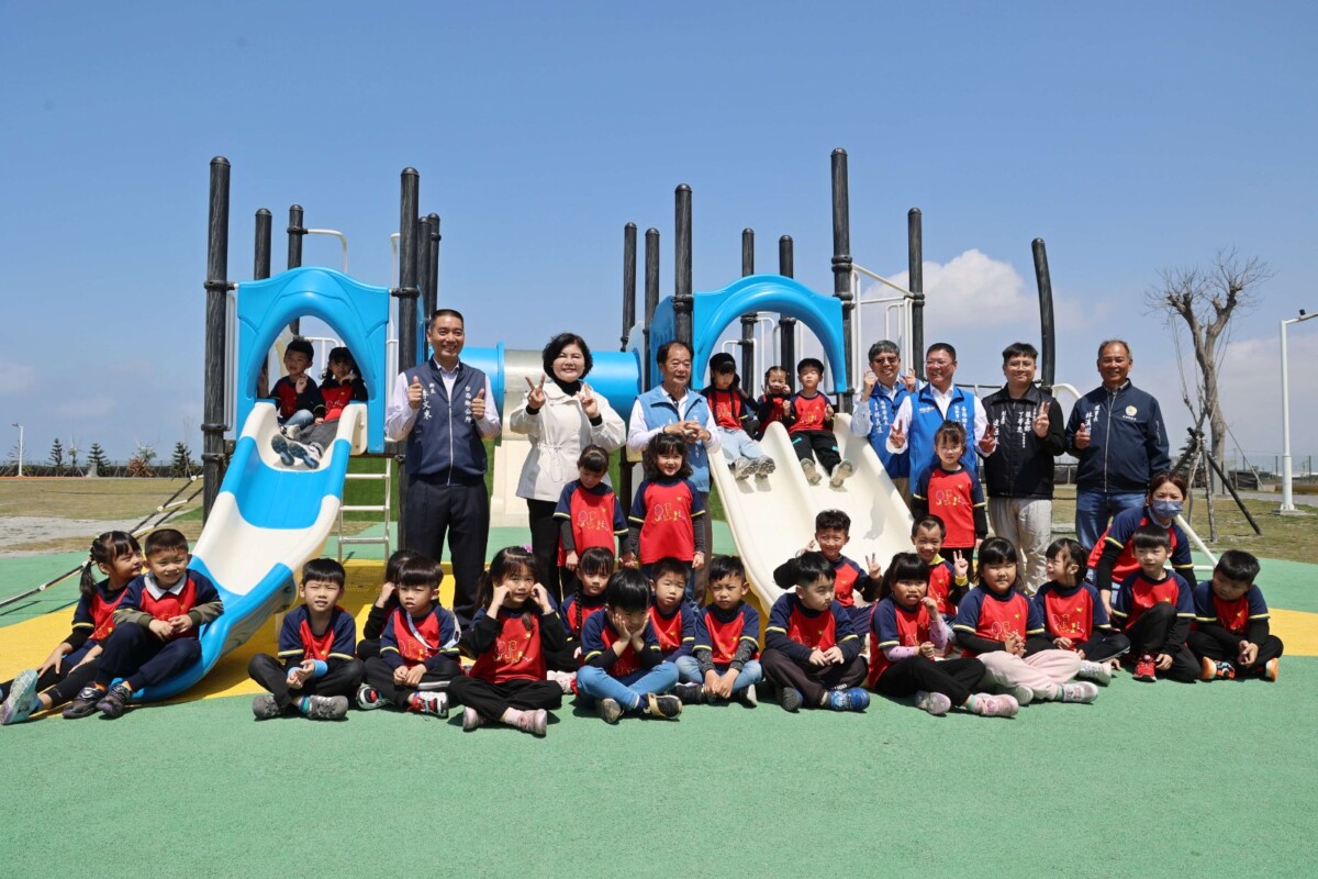 閒置空地華麗轉身　臺西公所東側廣場打造全齡休憩新地標