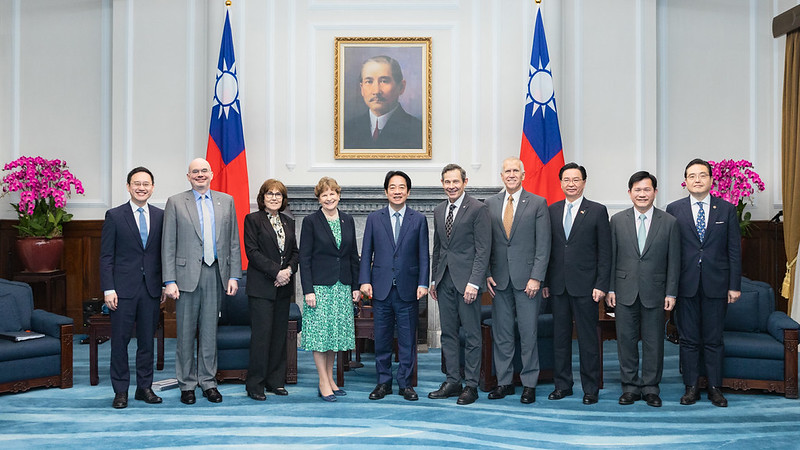 324d26eedd7055f7a4cd861a0b4ba46d