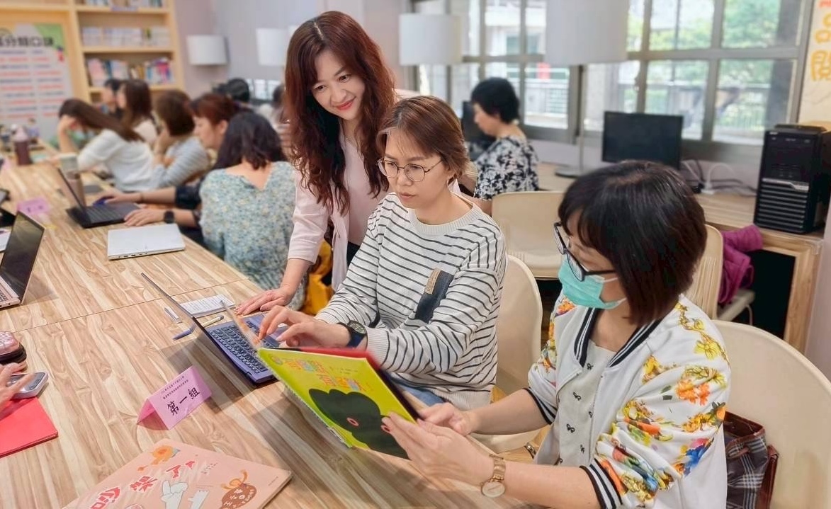 ▲閱讀輔導團共備研習活動。(圖/記者顏淑娟翻攝)