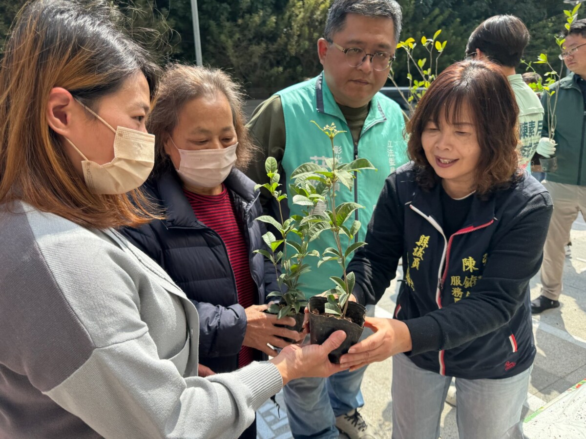 綠動彰化！市公所「森活植感日」茉莉花苗免費送