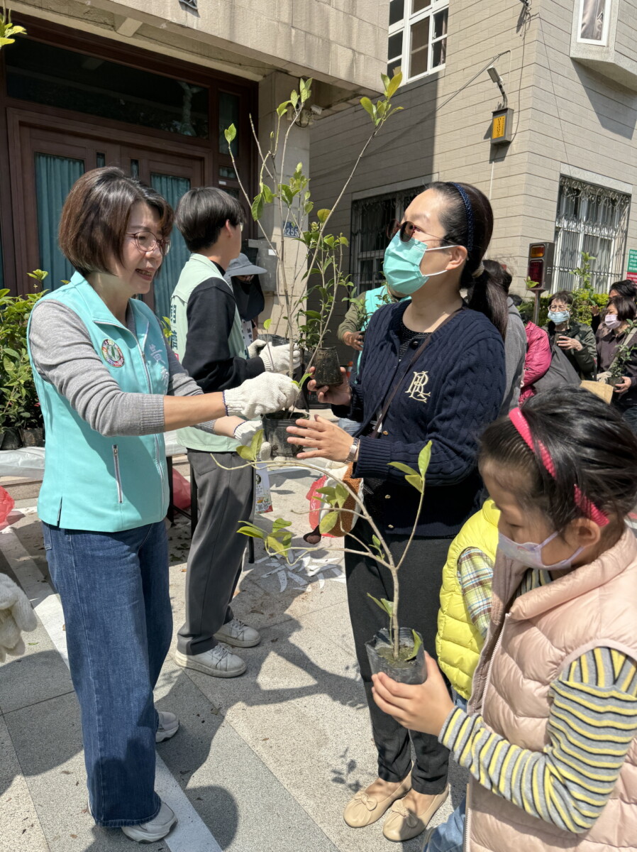 E213028189260796c371e3d6db949ff7
