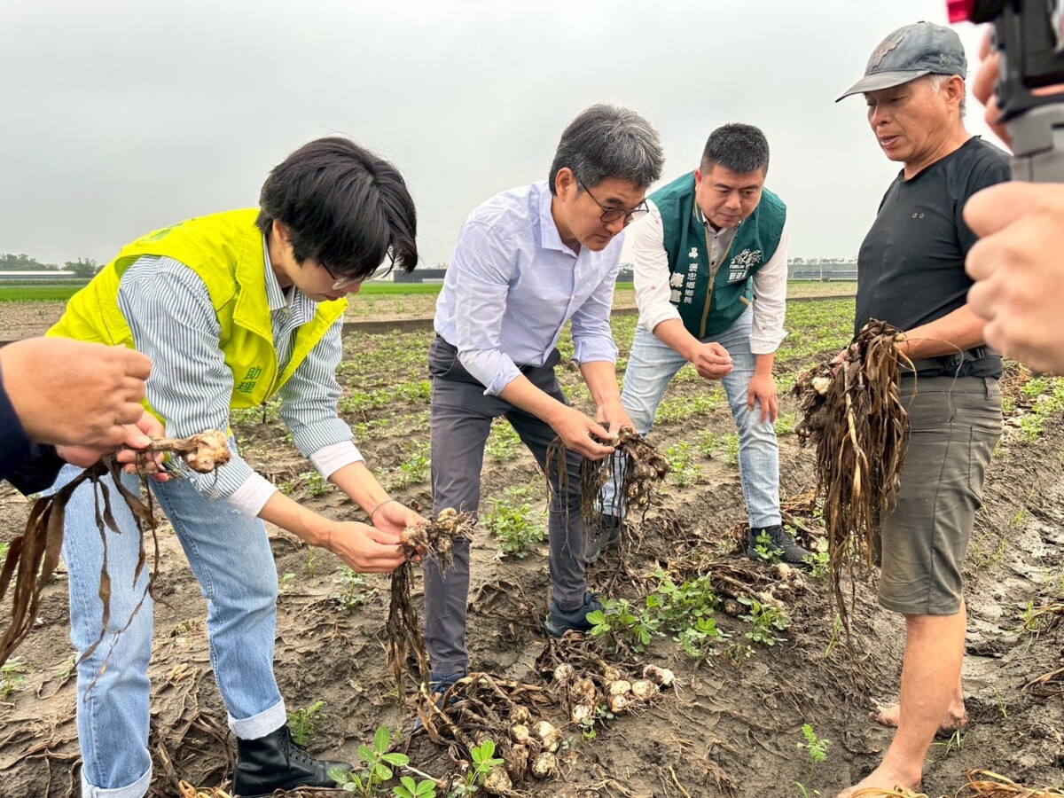 01ccd49fd1b2ddd4982e46e9cde1a44a