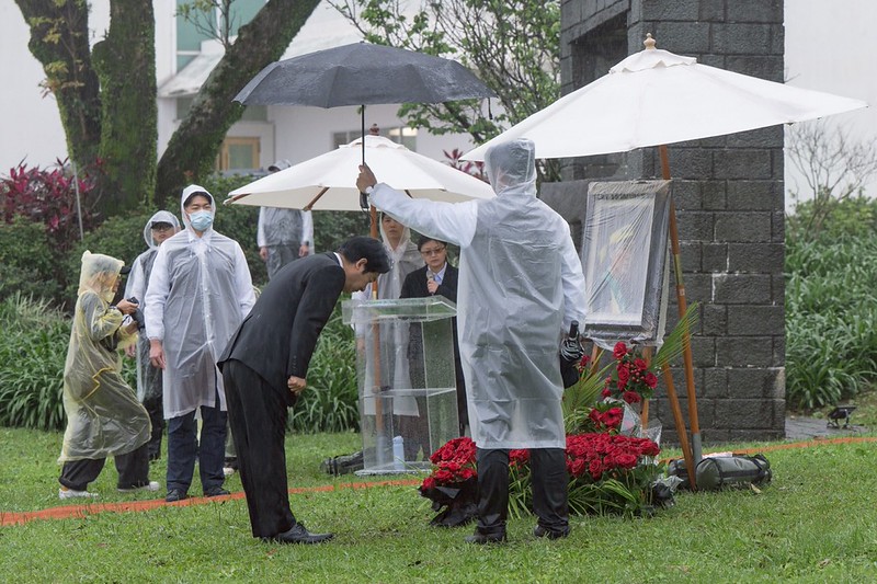 0b5aade44aa83adab4bd65e7ec316cae