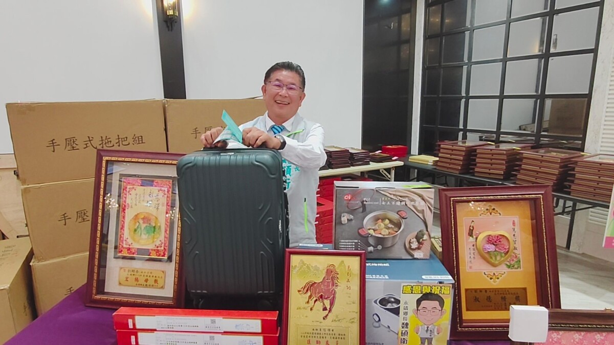 1208e65614aef23796a03f9f660df784