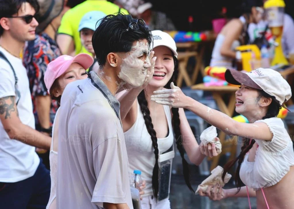 2bf8b7c6ec40eec3c1df53fbc870e176