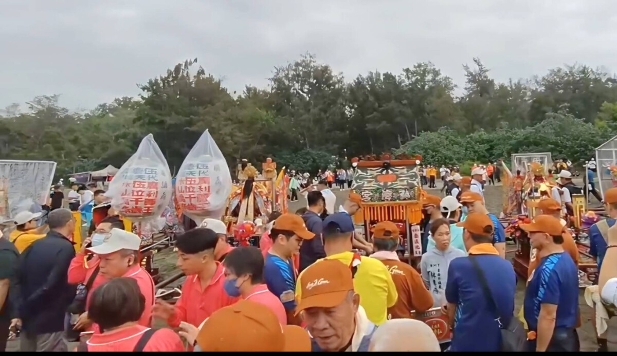 2d070f3ec34e2f439d2c00feea9c3313