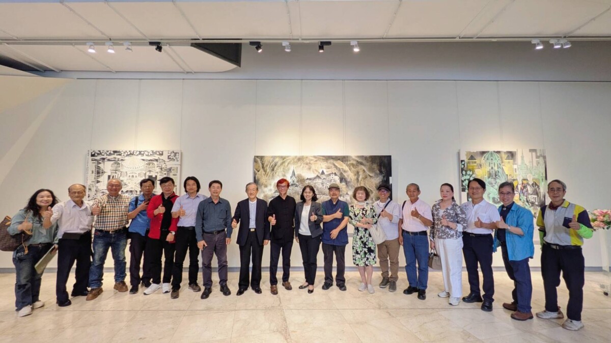 56d853daa80bb38c92821caa1cb2d81d