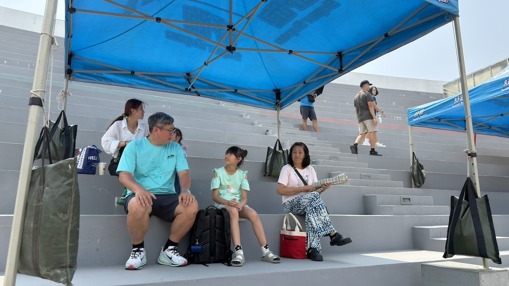 嘉義縣攜手民間企業『舒跑』加設遮陽設施。（圖/嘉義縣政府提供）