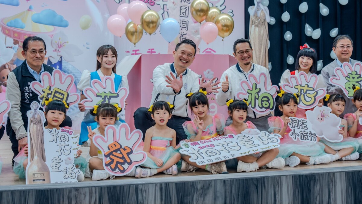 6220ce1bf0636fd3c1914aada355e857