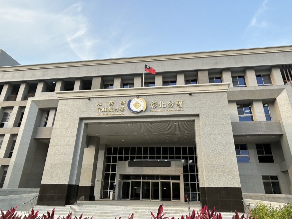 72536ed8507cb3799127932ae97e72ab