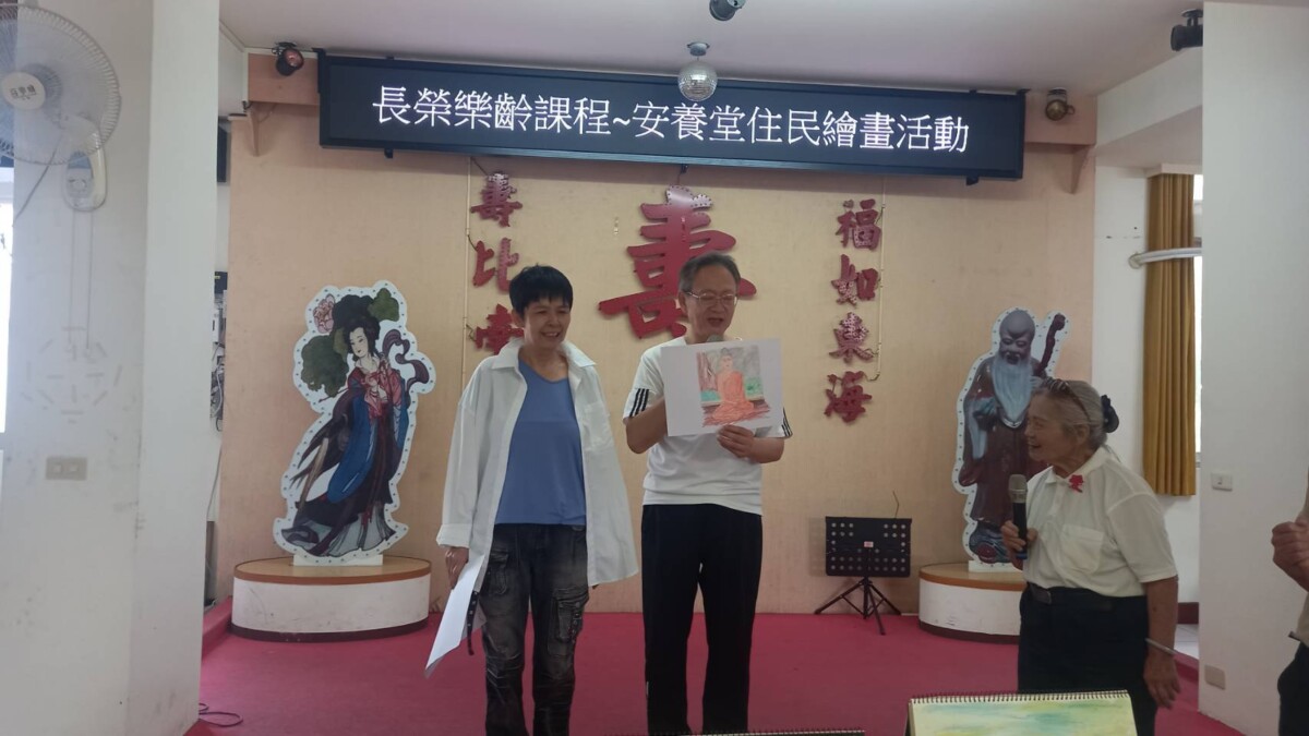 87b8d7e69de3f751a6b8d5cbaa4aa1e8