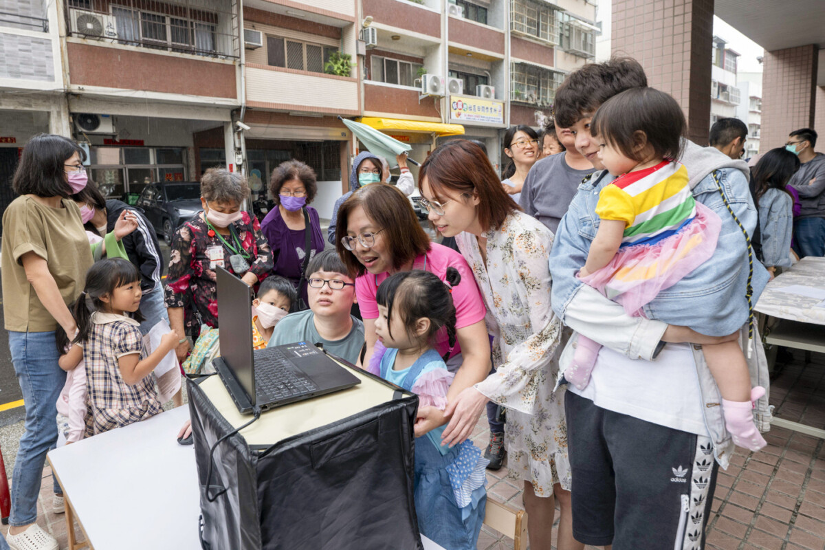 882b10f6f7d50ba71600e760a4d7c7a2