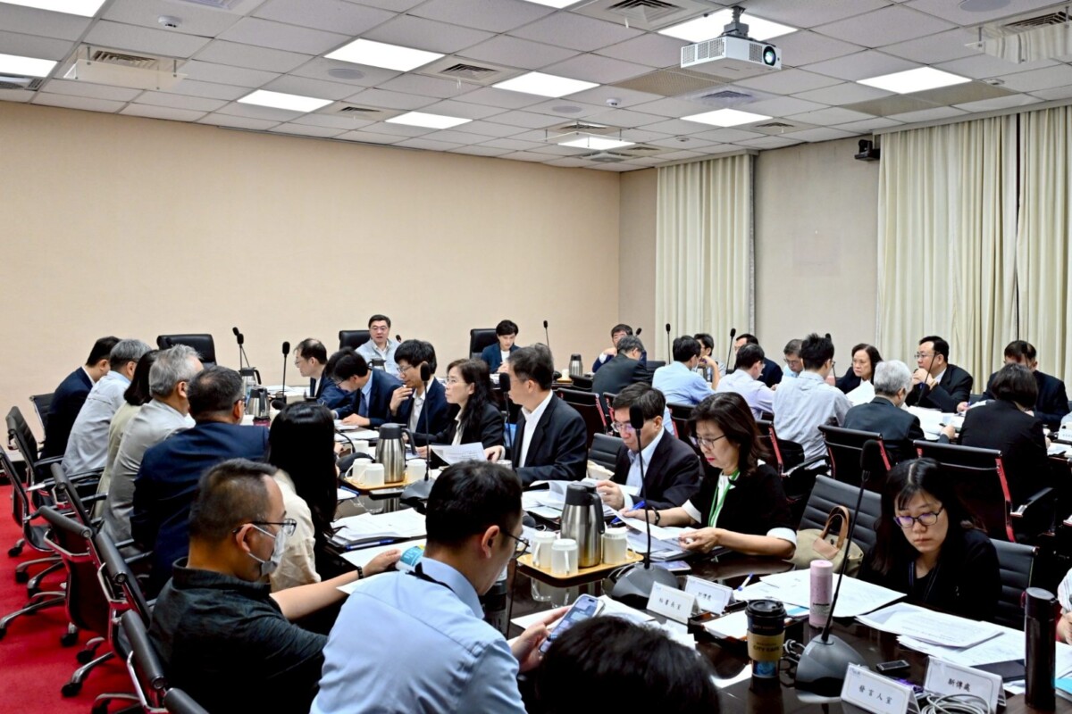 8b71171c7a89e62e451b3a7176ea828b