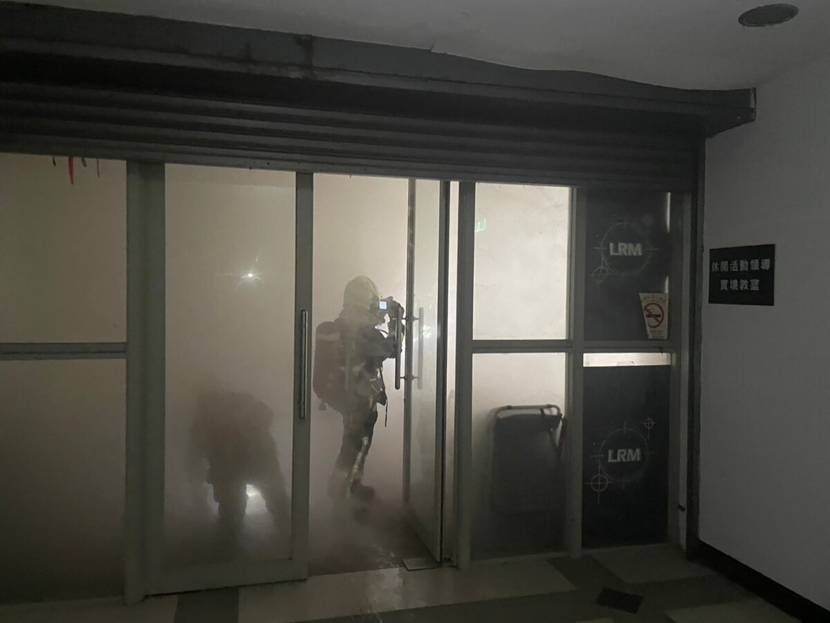 A49716d8a02eab324335c0477498f27b