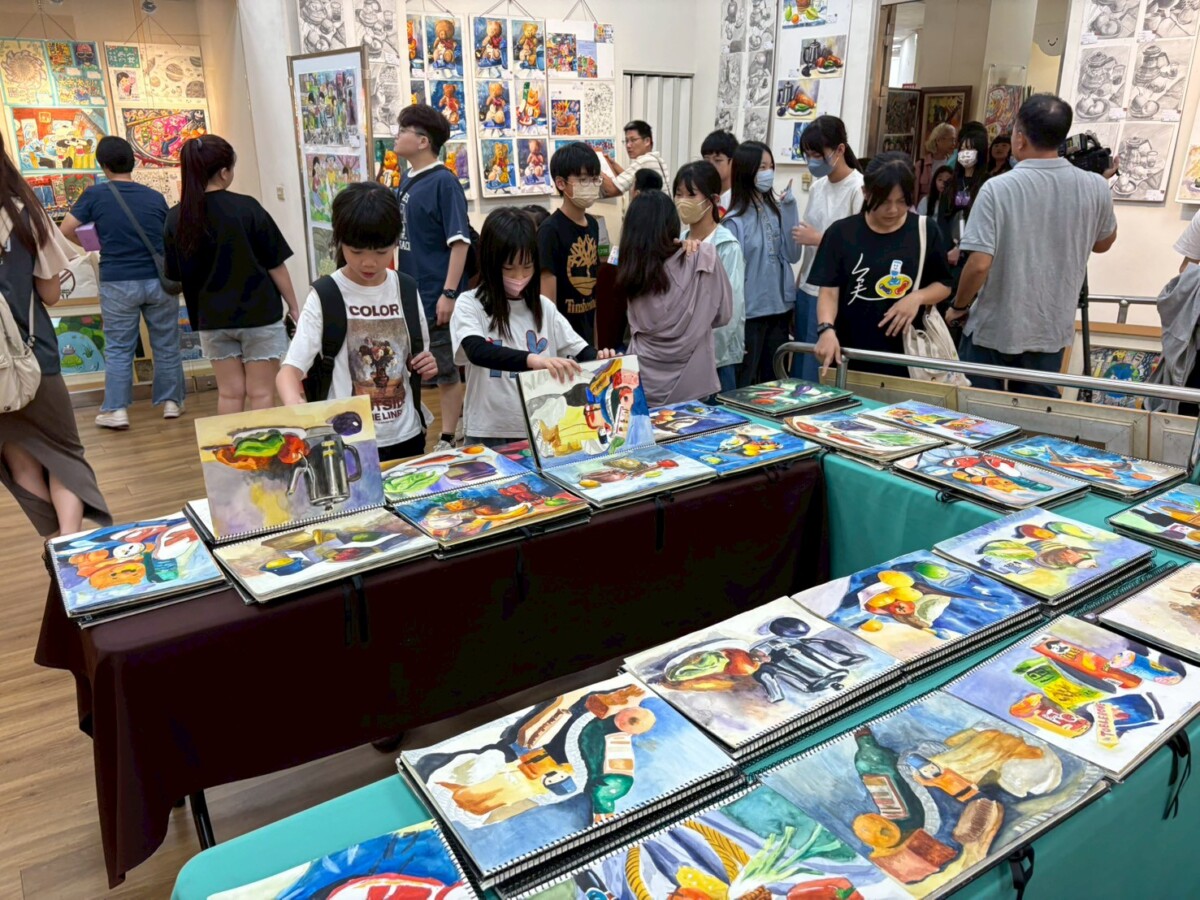 從紙箱到藝術品！忠孝國小畢展創意大噴發