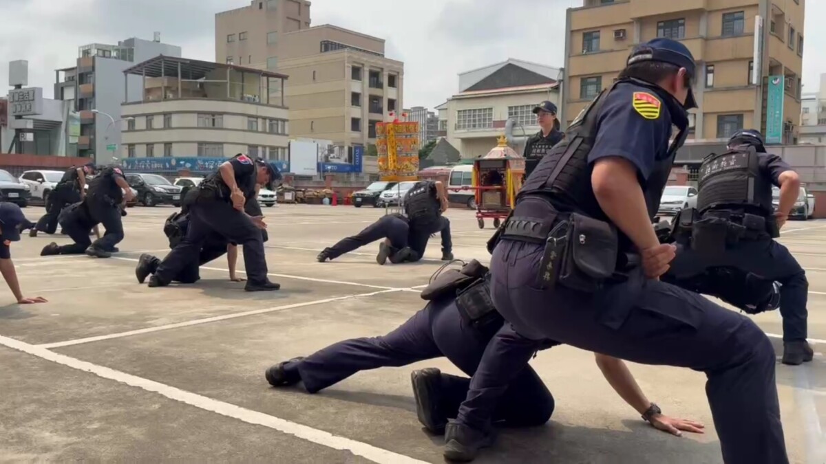 B14efb336659439cff2638c91a34bc42