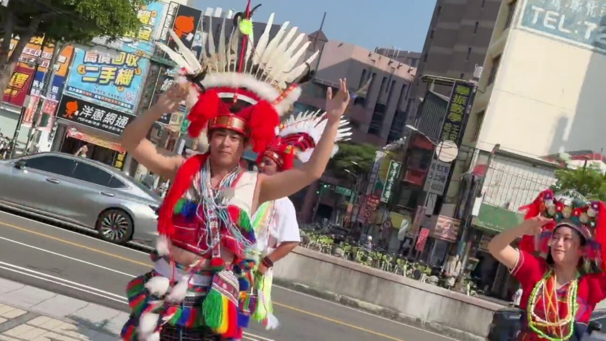 B1e4ee0c0c2936518b376317ae9e6ec6