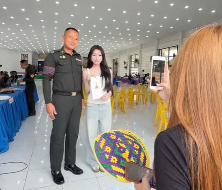 B37b638eff42c5a8a93f95e00926b1ff