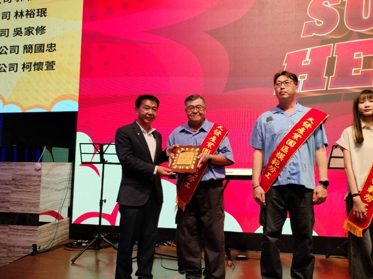 Bdaa7039022ad766fda2ebde5e5253f7