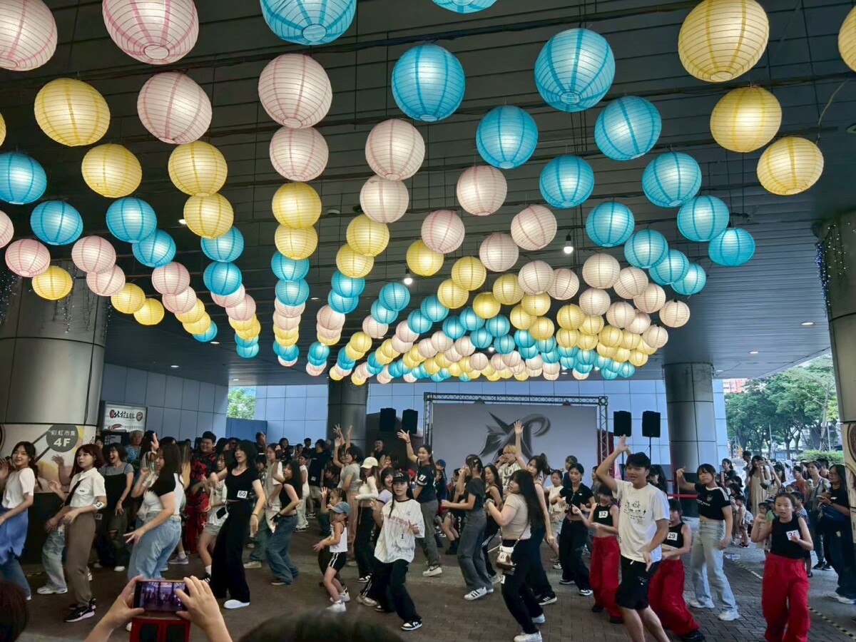 ▲韓流舞蹈派對登場！一起盡情熱舞，綻放屬於你的舞台魅力吧。（圖/新光三越高雄左營店提供）